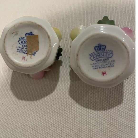 2 Aynsley Fine Bone China Hand Molded/Painted Pansies - Picture 5 of 5